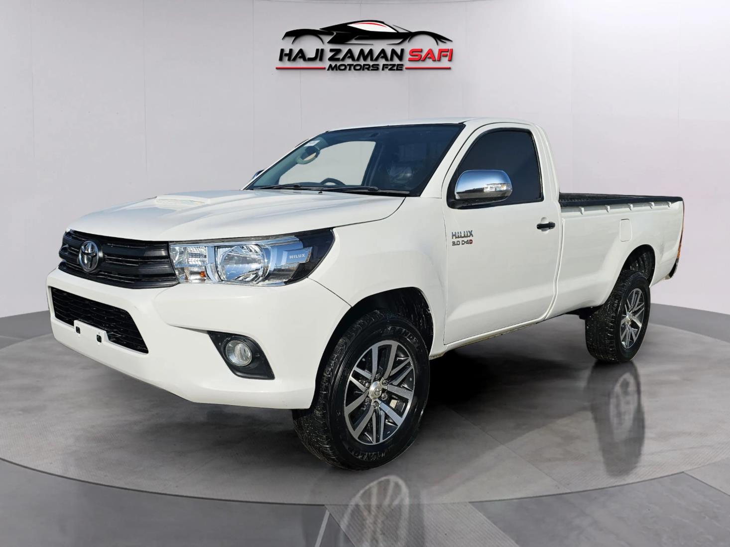 TOYOTA HILUX 3.0L WHITE RIGHT HAND DRIVE