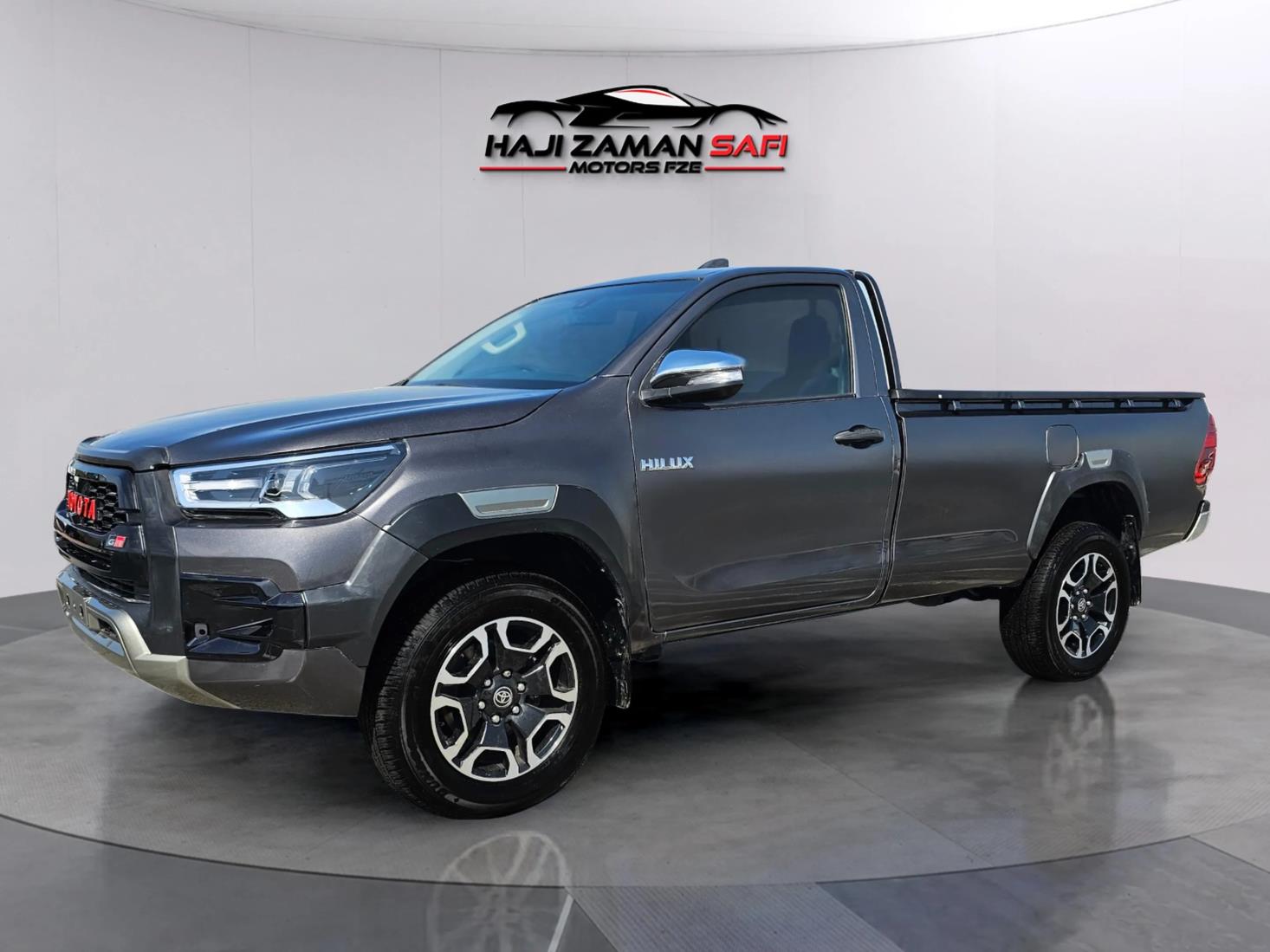 TOYOTA HILUX 2.4 GRAY RIGHT HAND DRIVE