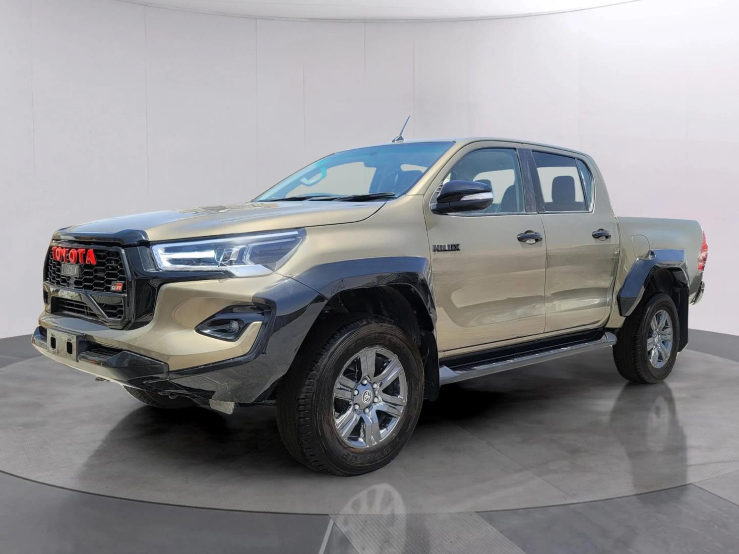 Used Toyota Hilux RUGGED X 1gd gd6 2024 diesel